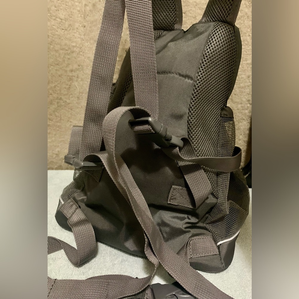 Outward Hound Pooch Small Dog Front Pack Carrier Backpack Raise theWoof Gray#PUP - Picture 4 of 15